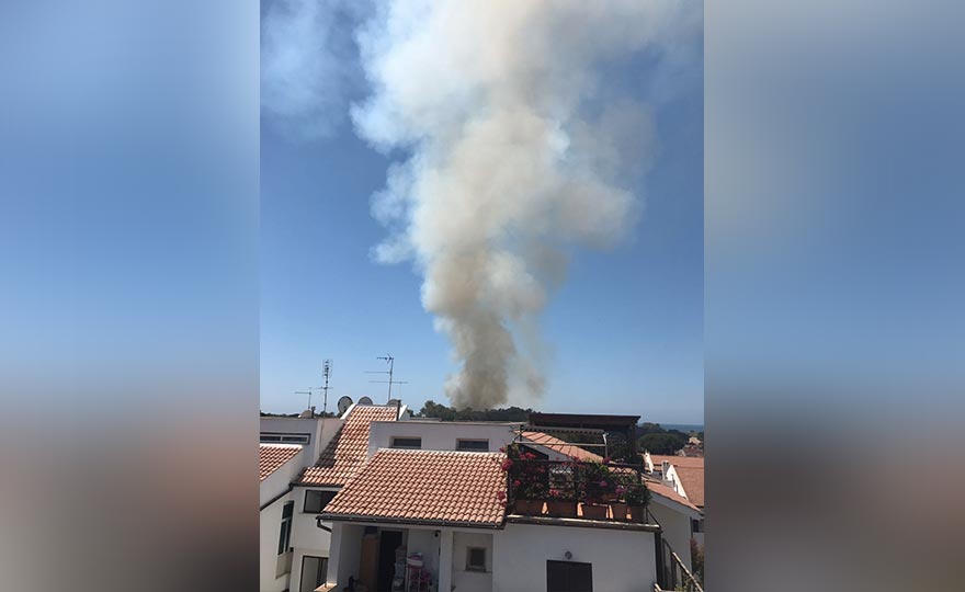 CERVETERI-INCENDIO-CERENOVA-CAMPO-DI-MARE